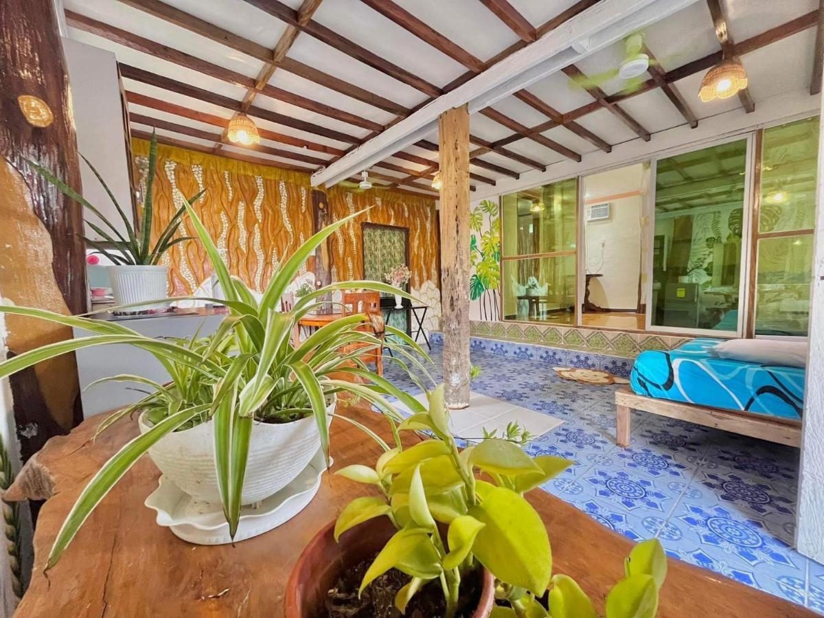 Precious Homestay-Family Room Burgos  Экстерьер фото